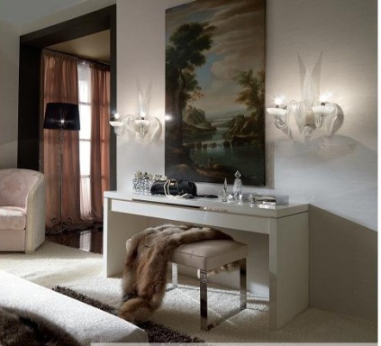 Туалетный столик