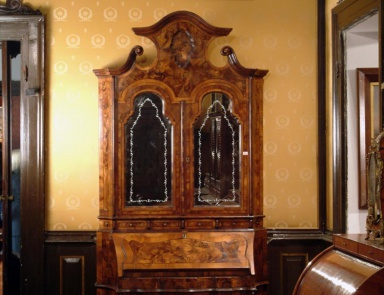 Сервант, Mice