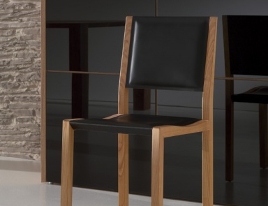 Стул в кожаной обивке, Oliver B