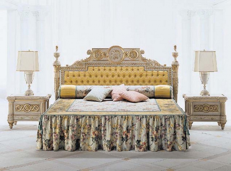Кровать от итальянского производителя Colombo Stile