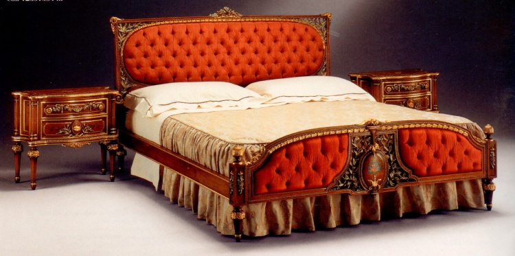 Кровать Meroni Francesco с высоким стеганным изголовьем в стиле Луи XVI с ручной росписью