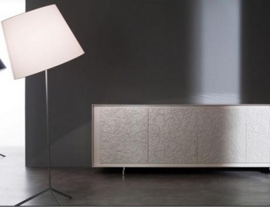 Комод, Capo D'Opera