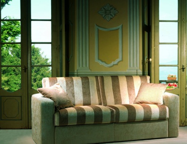 Диван двухместный продукции Treci Salotti