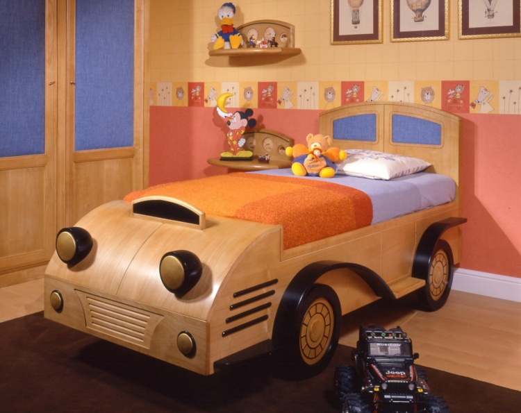 Детская кровать "Машина" фабрики Arca
