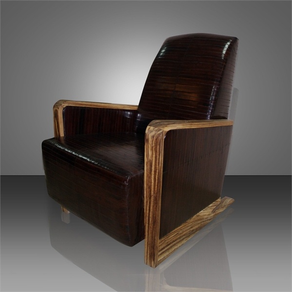 Кресло на каркасе зебрано обитое кожей угря 24 Maggio, Morelato