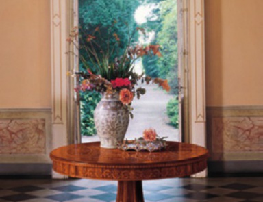 Стол, Minotti Luigi & Benigno