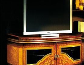 Тумба Praga TV-pie, Vicente Zaragoza