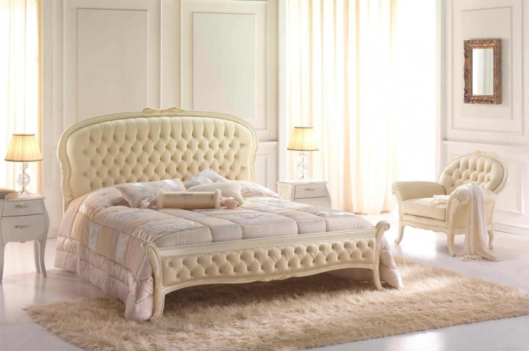 Комлект мебели для спальни Letto Fiocco: двуспальная кровать, прикроватные тумбочки, кресло - Sm Divani
