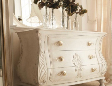 Комод, Giusti Portos