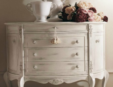 Комод, Giusti Portos