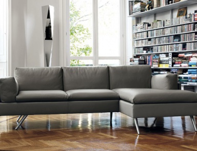 Трехместный диван на металлических ножках, Contempo