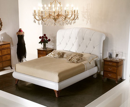 Кровать с высоким изголовьем обитым кожей MD 203, Angela Bizzarri