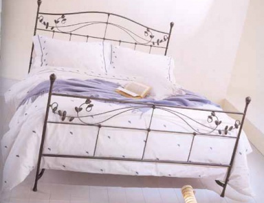 Двуспальная кровать на металлических ножках, Ciacci