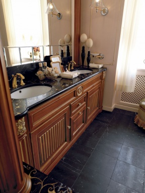 Гарнитур для ванной комнаты