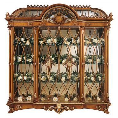 Витрина Riva Mobili d'Arte