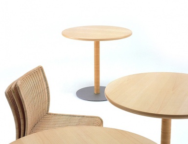 Стол обеденный круглый на каркасе из массива ореха или бука Flip, Bonacina Pierantonio