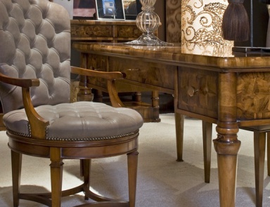 Кресло с каркасом из массива вишни, Annibale Colombo