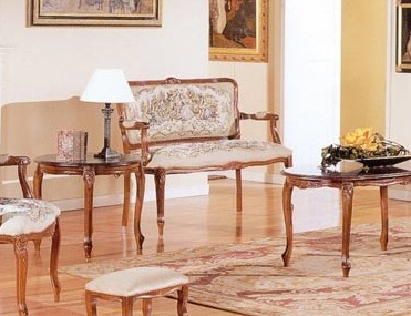 Диван двухместный на каркасе из дерева обитый тканью 256, BTC