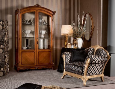 Витрина на низких ножках, Medea