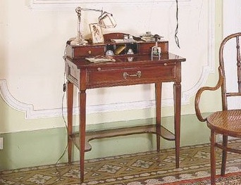 Бюро с каркасом из массива итальянского ореха и фурнитурой из бронзы G106, Moletta Mobili (бюро секретер для кабинета, италия)