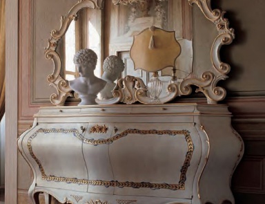 Комод на высоких ножках, Bakokko