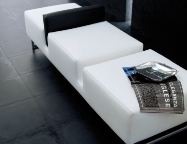 Пуф с каркасом из дерева и стали и наполнителем из ППУ Onda, Alivar