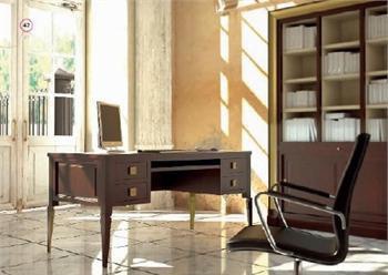 Письменный стол