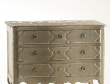 Комод, Dialma Brown