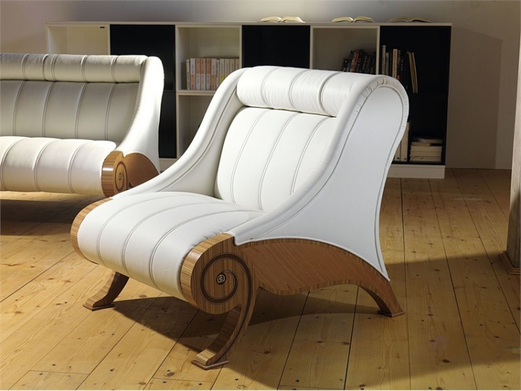 Кресло на каркасе из массива ореха обитое кожей или тканью PO27, Carpanelli