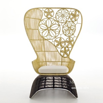 Кресло с высокой спинкой плетеное из полиэтиленовых нитей Crinoline, B&B Italia