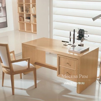 Письменный стол с корпусом из вишни, Annibale Colombo, Annibale Colombo