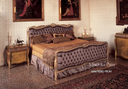 Двуспальная кровать с высоким изголовьем, с позолотой и резьбой, Angello Cappellini