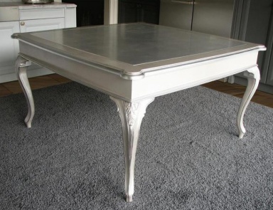 Обеденный стол на фигурных ножках, Castagna Cucine (элитная мебель для столовой)