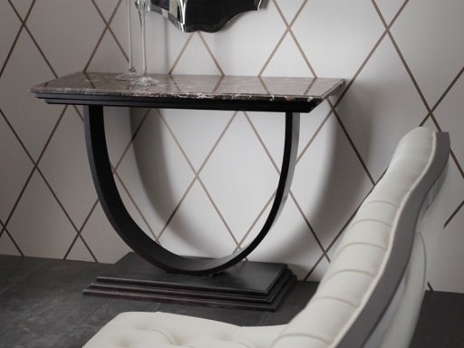 Консоль Ippolito