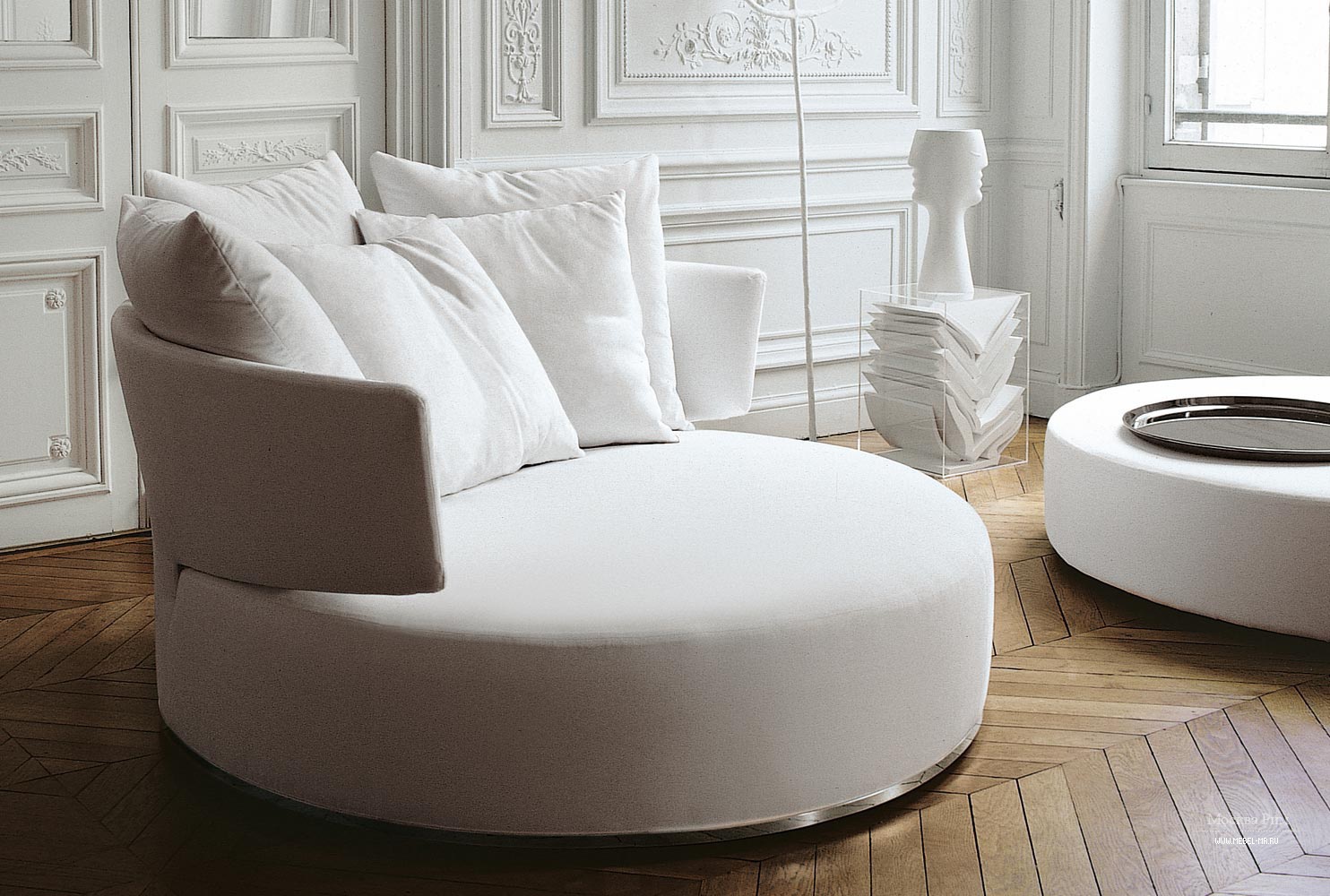 Kruglyj Divan Amoenus B B Italia Mebel Mr