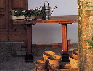 Консоль  из массива дерева, DOLFI