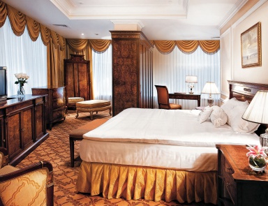 Спальня в роскошном номере, Francesco Molon