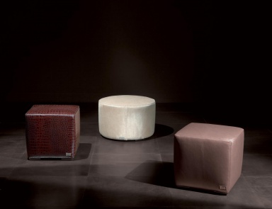 Пуф на низких ножках Form, Rugiano