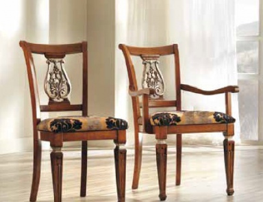 Стул из массива древесины с резной спинкой, CP Mobili (стул с подлокотниками)