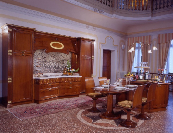 Удобный мини-гарнитур для кухни