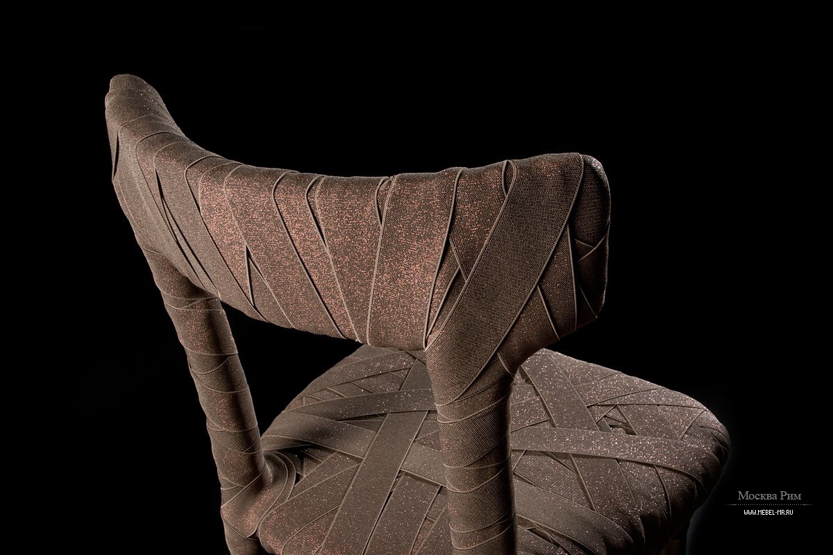 Mummy chair. Обмотанные столы тканью. Обмотанная в ткань дизайн. Edra.