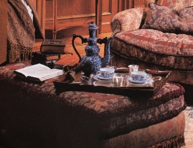 Пуф на точеных ножках из массива древесины, Anna - Provasi