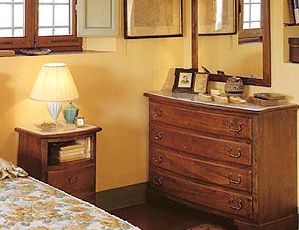 Комод из массива древесины, DOLFI