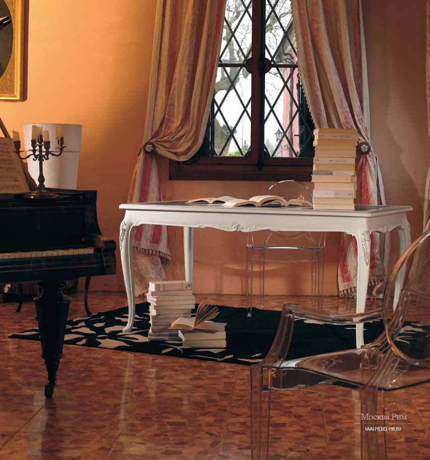 Стол письменный в белом лаке на фигурных ножках Villa, Arve Style