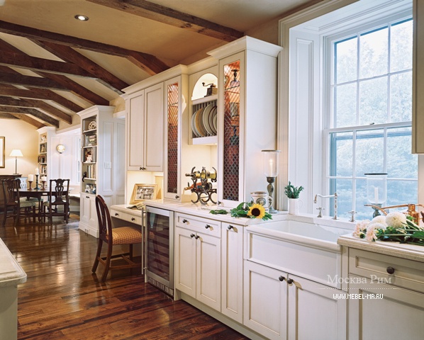 Гарнитур для кухни из древесины в отделке лаком Traditional Сomp.1, Neff Kitchens