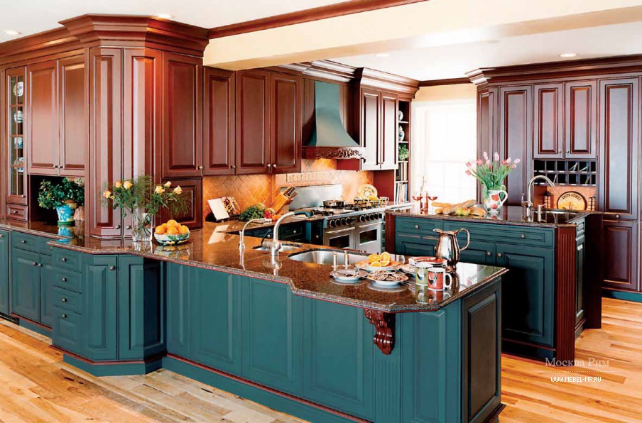 Гарнитур для кухни в отделке "высоким лаком" Traditional Comp. 2, Neff Kitchens