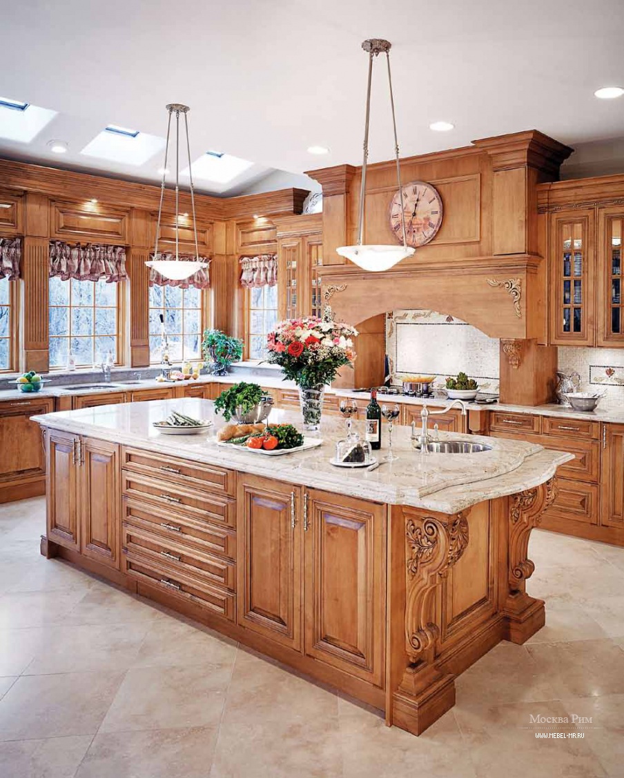 Гарнитур для кухни с богатой резьбой ручной работы Traditional Сomp.13, Neff Kitchens