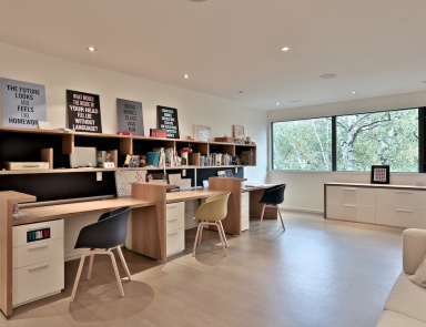 Мебель для учебных заведений в отделке шпоном и лаком, Neff Kitchens