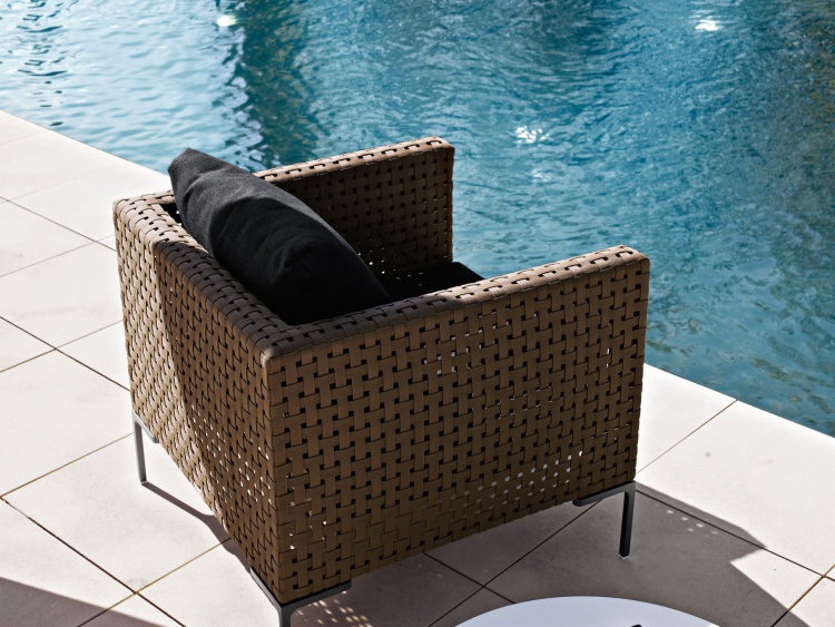 Кресло на металлических ножках, Charles Outdoor armchair - B & B Italia