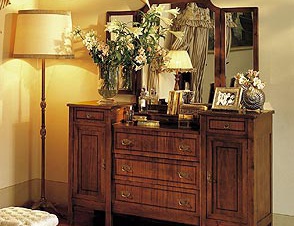 Комод из массива древесины, DOLFI